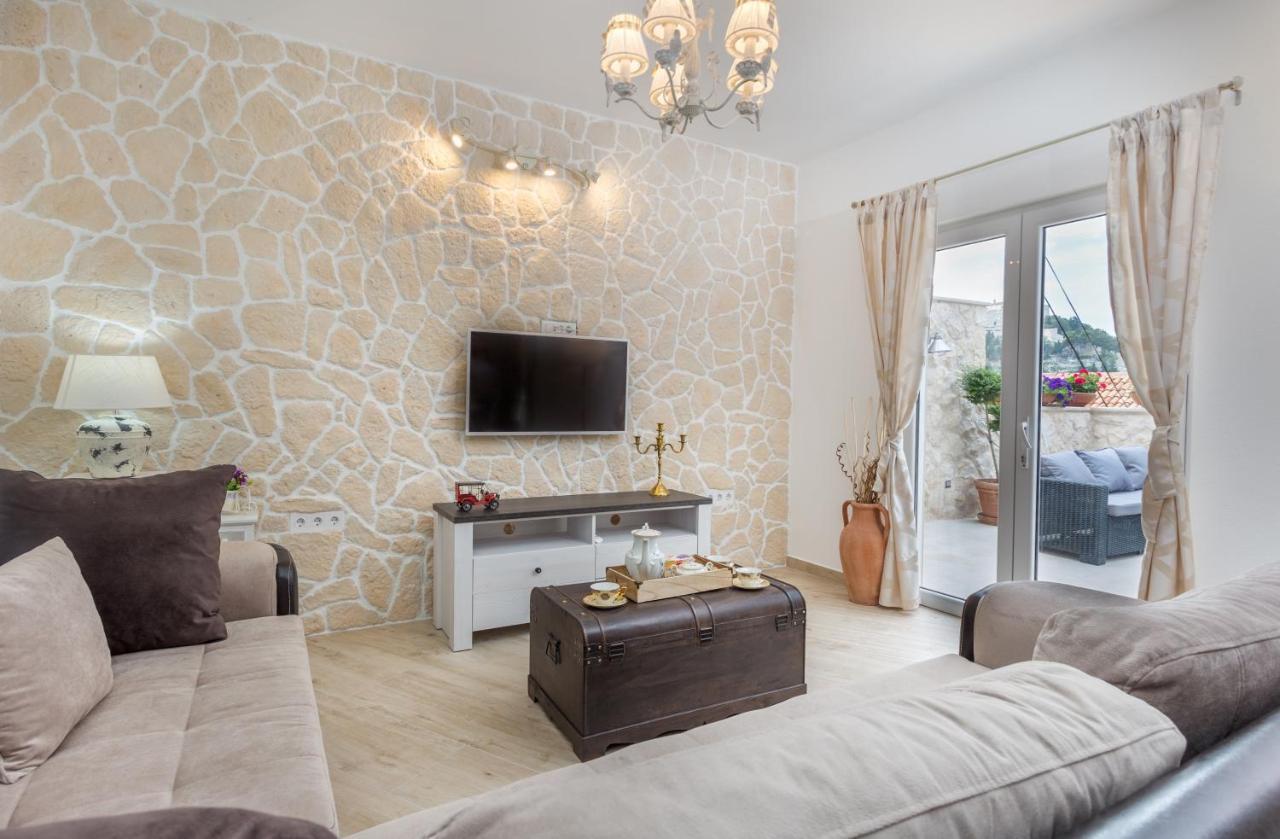 Villa Capitis In The Center- Luxury Apartment With Swimming Pool Hvar Town Zewnętrze zdjęcie