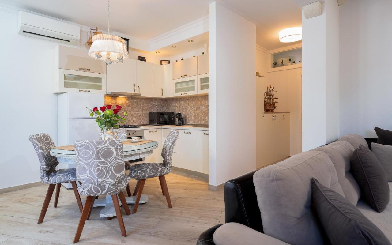 Villa Capitis In The Center- Luxury Apartment With Swimming Pool Hvar Town Zewnętrze zdjęcie