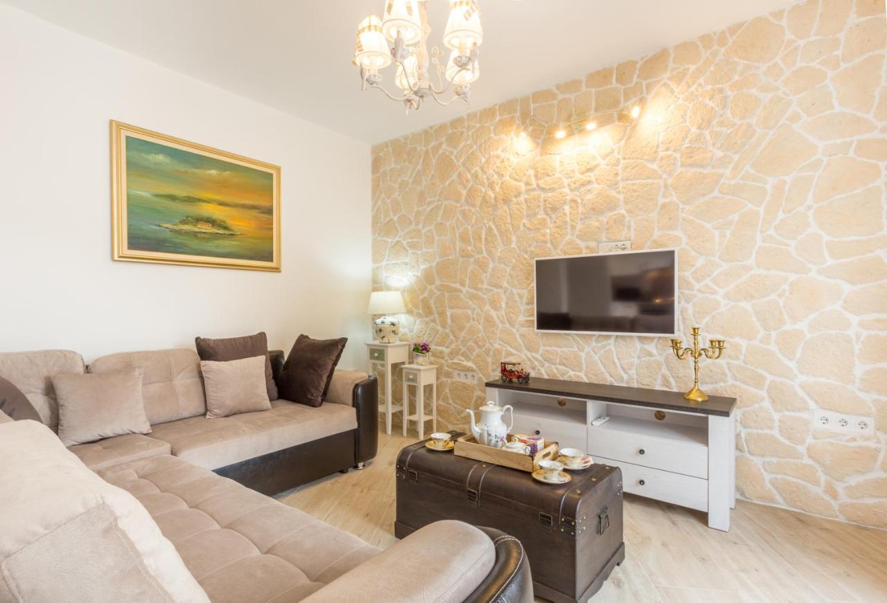Villa Capitis In The Center- Luxury Apartment With Swimming Pool Hvar Town Zewnętrze zdjęcie